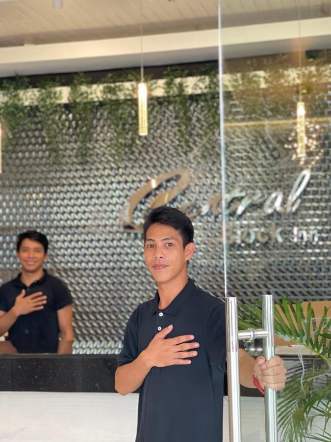 Central Block Inn バコロ エクステリア 写真